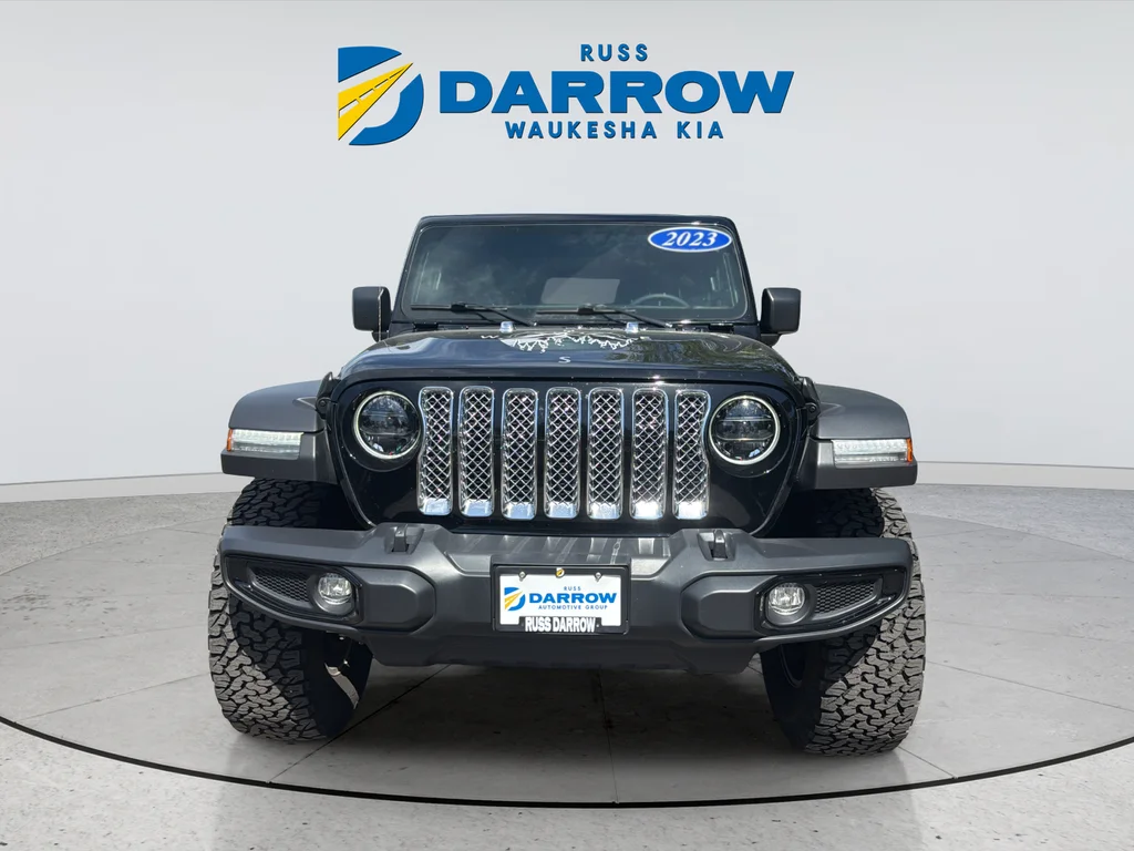Used 2023 Black Jeep High Tide image 8