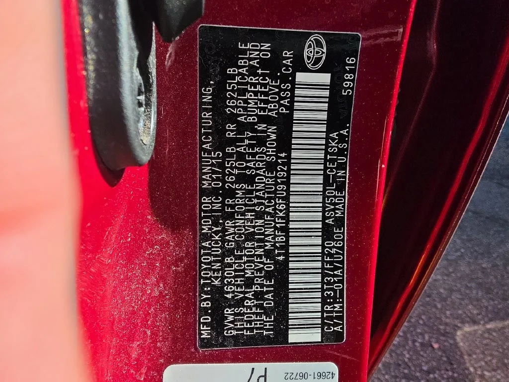 Used 2015 Red Toyota SE image 15