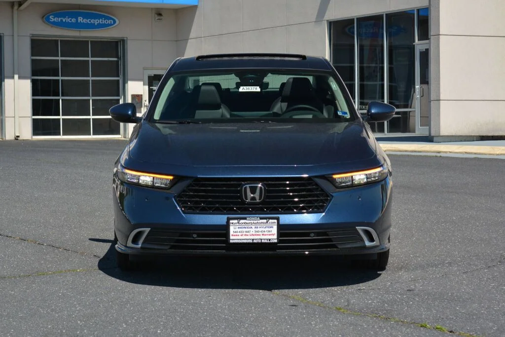 New 2026 Canyon River Blue Metallic Honda Touring Hybrid image 2