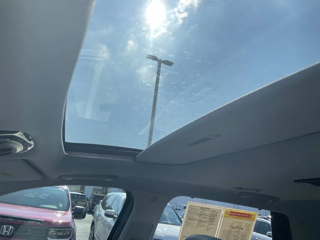 Used 2020 Gray Hyundai SEL image 24