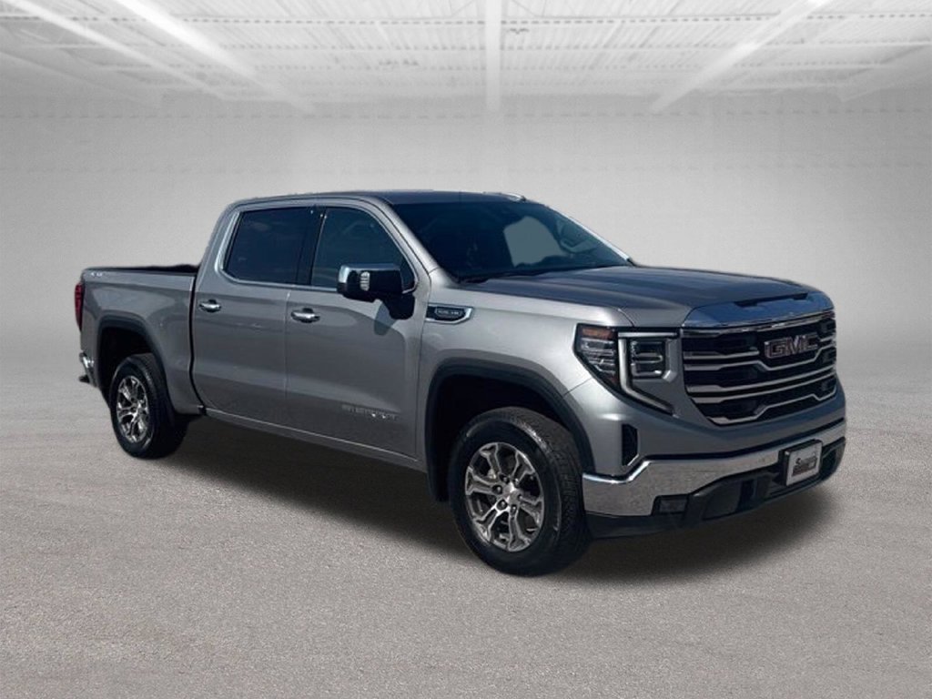 Used 2025 Silver GMC SLT image 8
