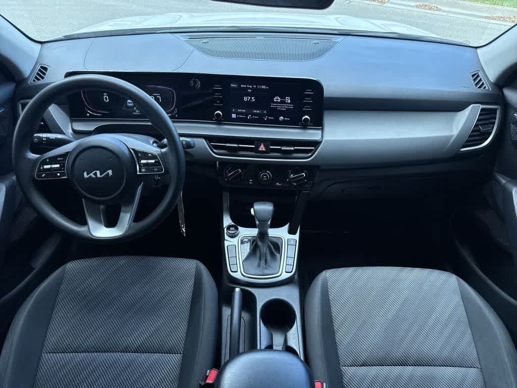 Used 2024 Snow White Pearl Kia LX image 24