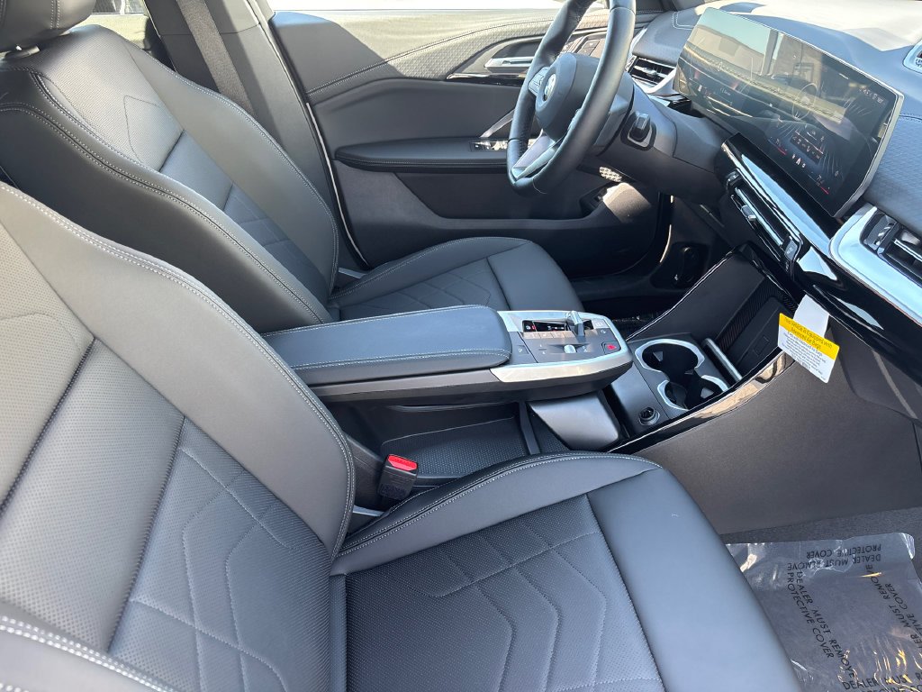 New 2026 Alpine White BMW xDrive28i image 13