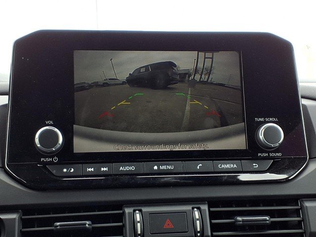2025 Nissan Pathfinder S - Photo 13