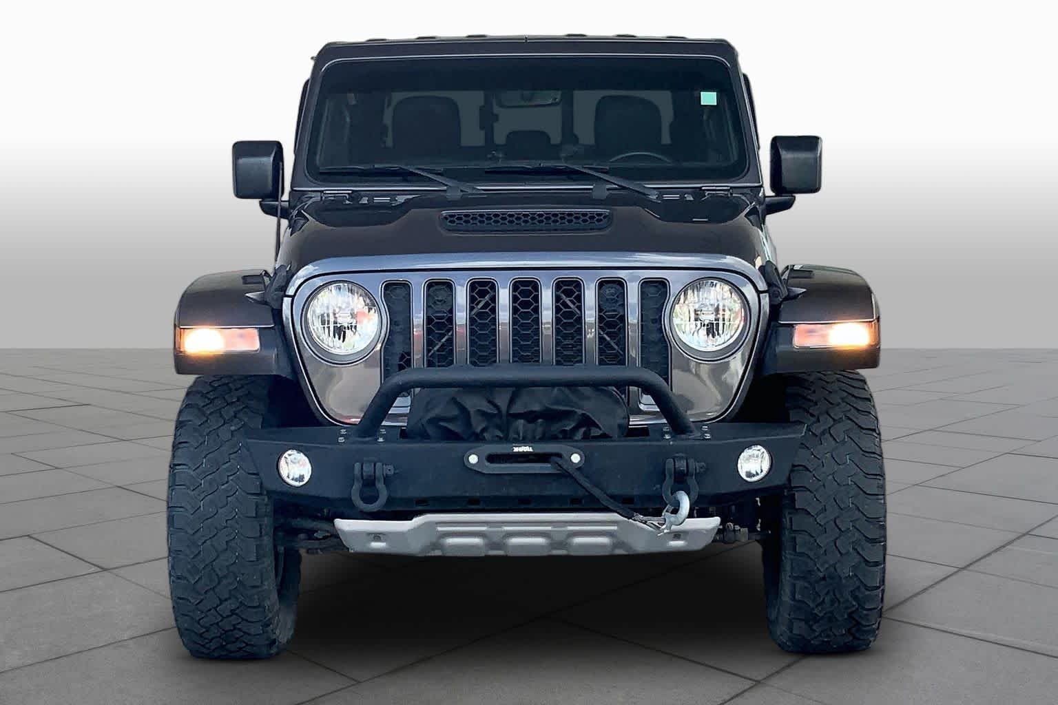 Used 2021 Granite Crystal Metallic Clearcoat Jeep Mojave image 4