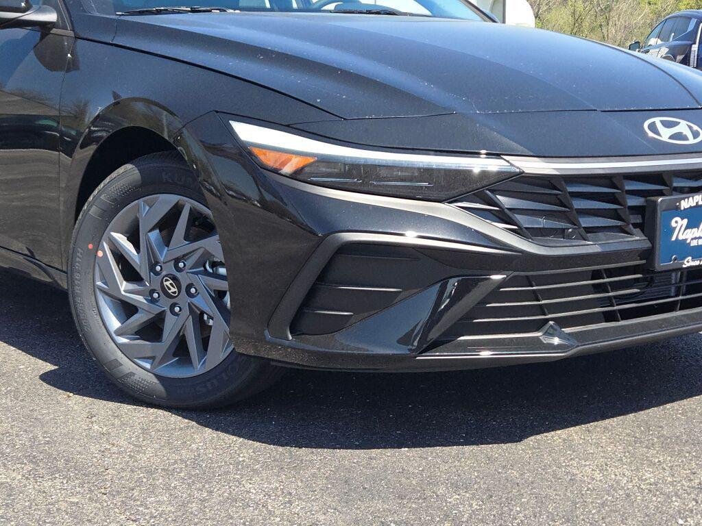 New 2026 Black Hyundai Blue image 3