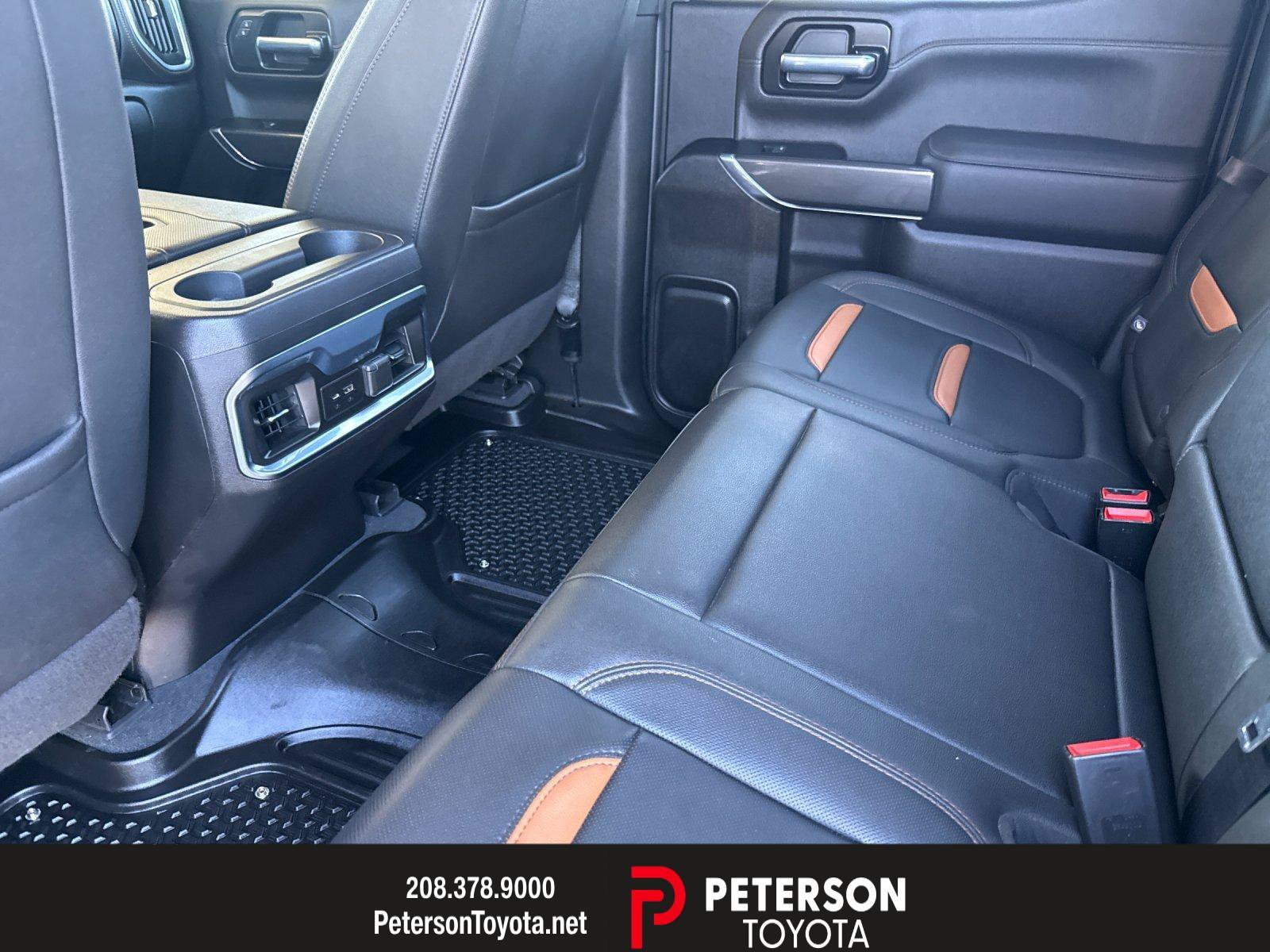 Used 2021  GMC AT4 image 11
