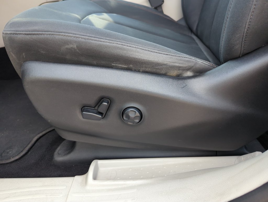 Used 2019 Gray Chrysler Touring Plus image 12