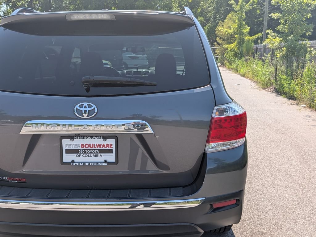 Used 2012 Gray Toyota Limited image 8