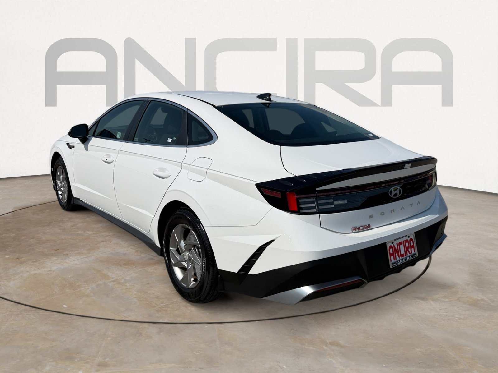 Used 2025 Serenity White Hyundai SE image 8