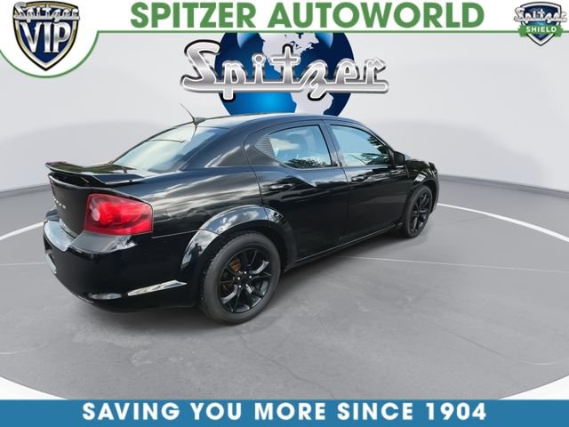 Used 2014 Black Dodge SE image 9
