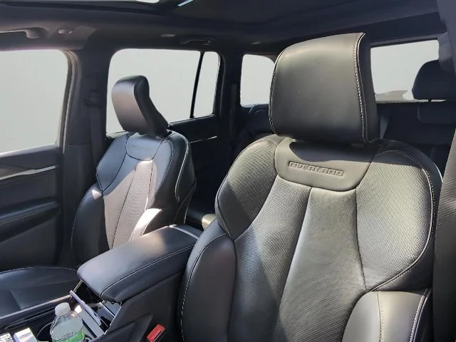 2022 Jeep Grand Cherokee Overland - Photo 14
