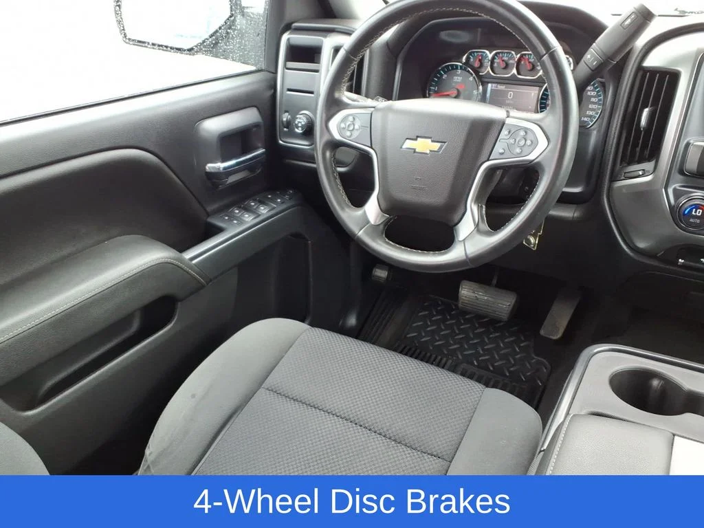 Used 2015 Silver Chevrolet LT image 22