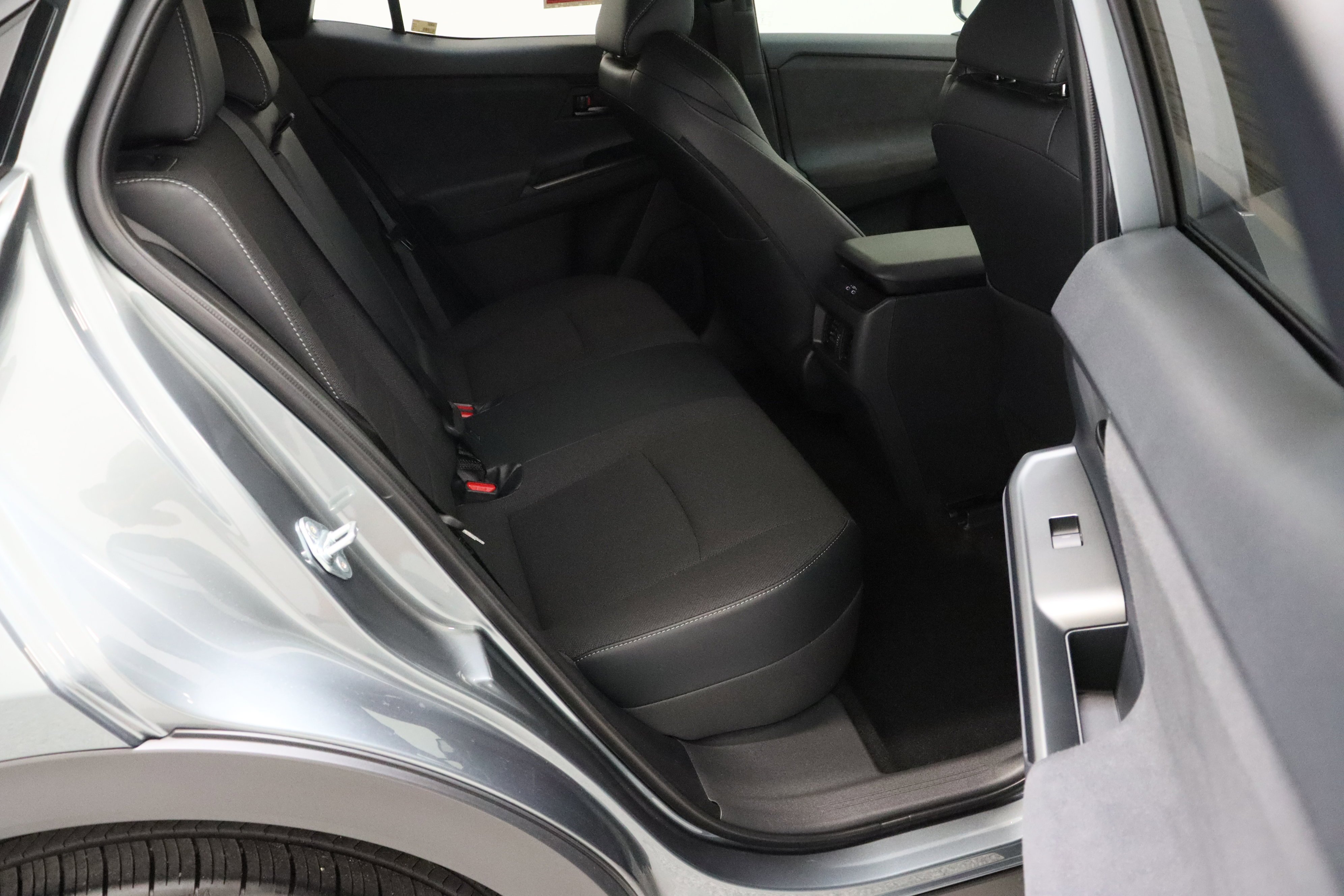 Certified Used 2026 OVERCAST Toyota SE (Electric) image 33