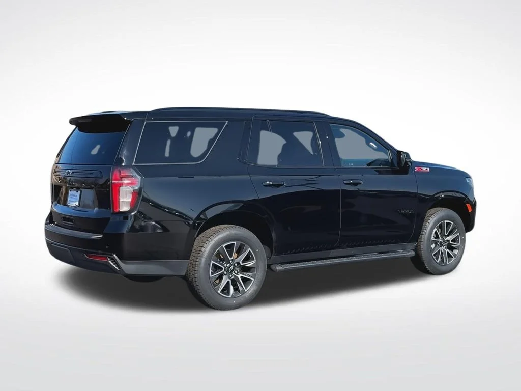 Used 2023 Black Chevrolet Z71 image 9