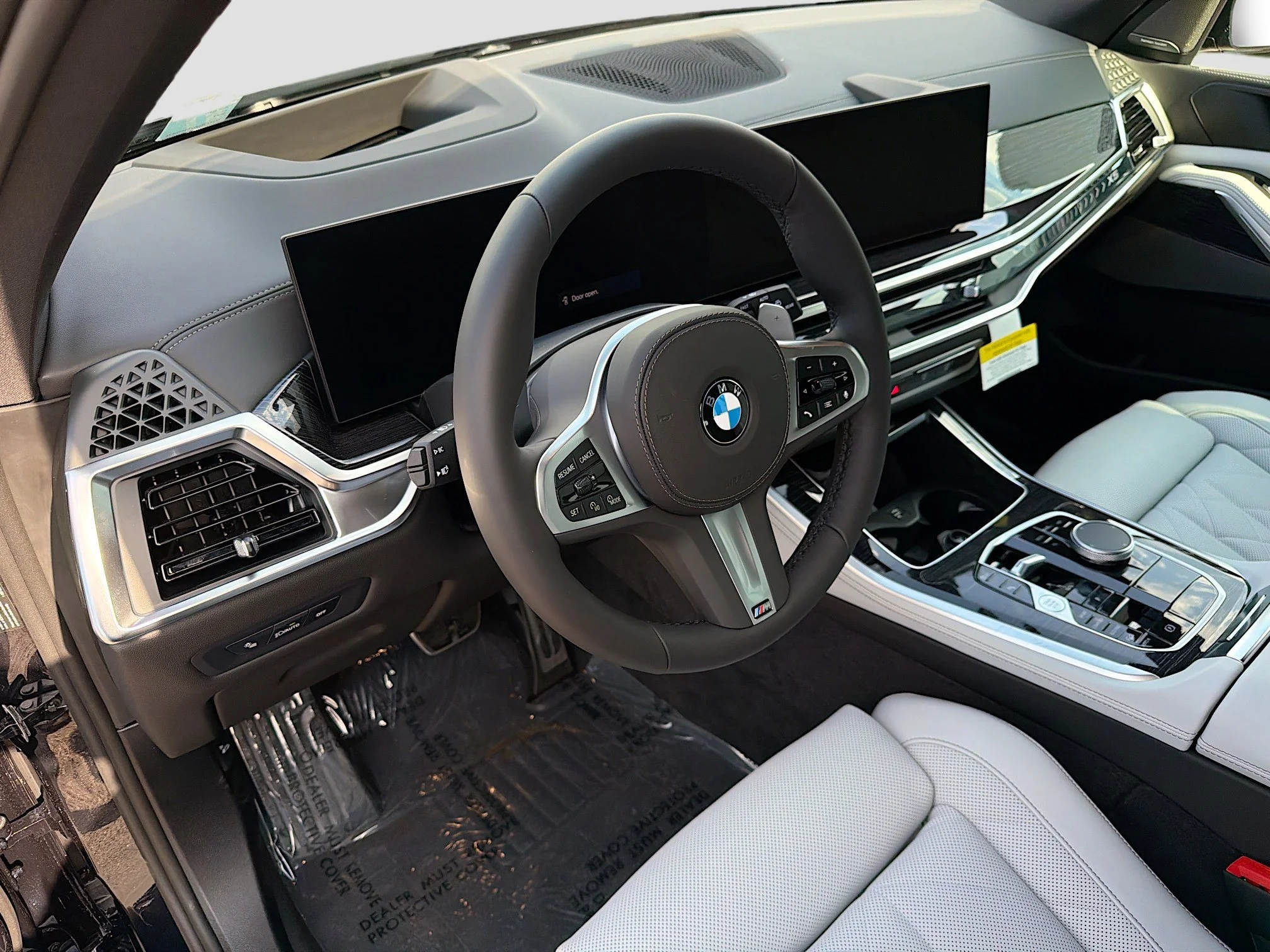 New 2026 Carbon Black Metallic BMW xDrive40i image 25