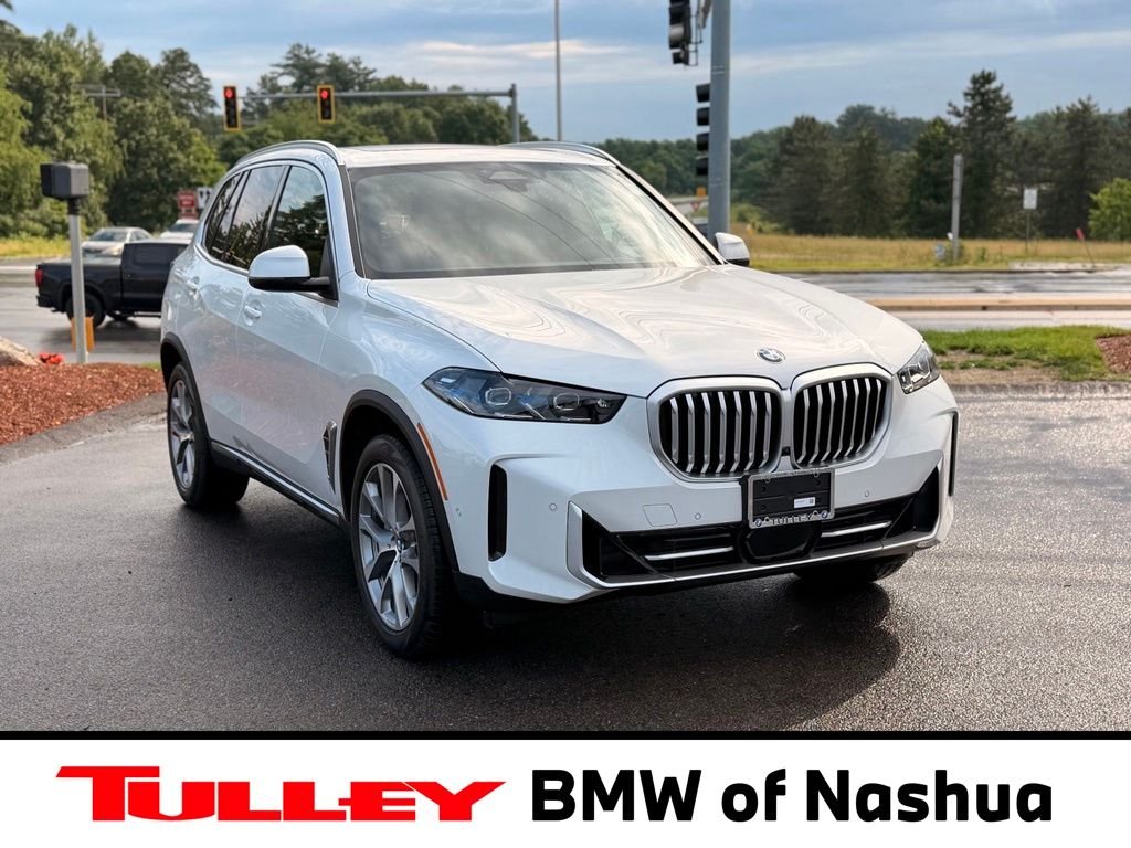 New 2026 Mineral White Metallic BMW xDrive40i image 1