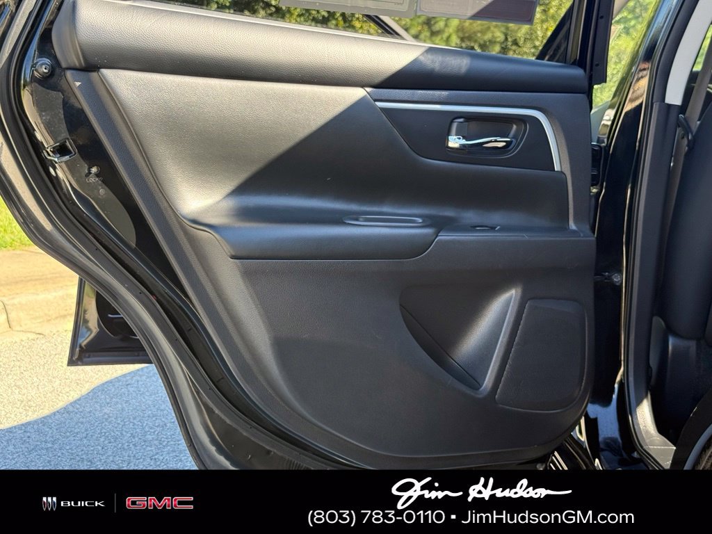 Used 2018 Black Nissan 2.5 SV image 20