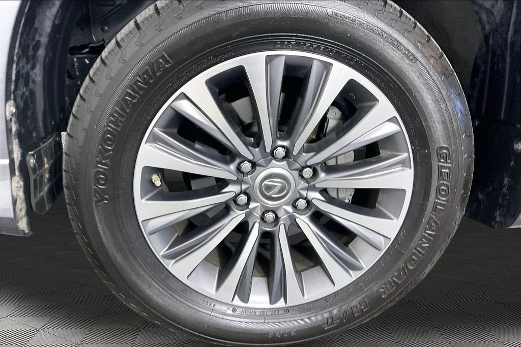 Used 2022 Gray Lexus 460 Luxury image 32