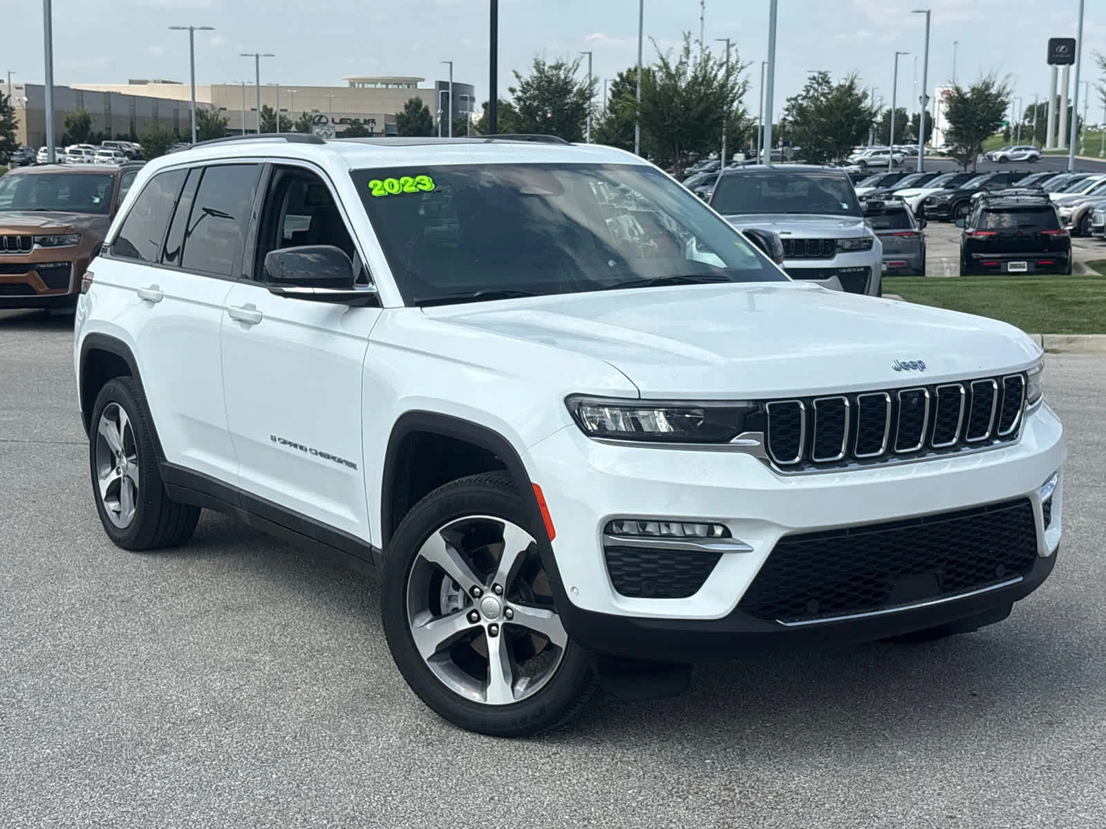 Used 2023 Jeep Grand Cherokee 4xe with VIN 1C4RJYB65P8791996 for sale in Kansas City