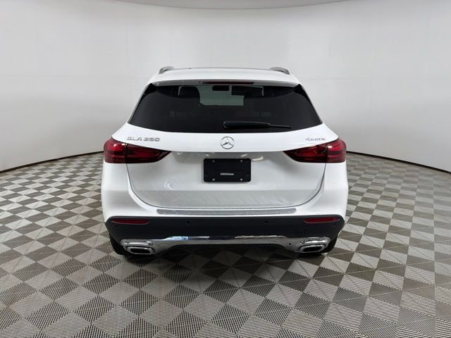 New 2026 Polar White Mercedes-Benz GLA 250 image 6