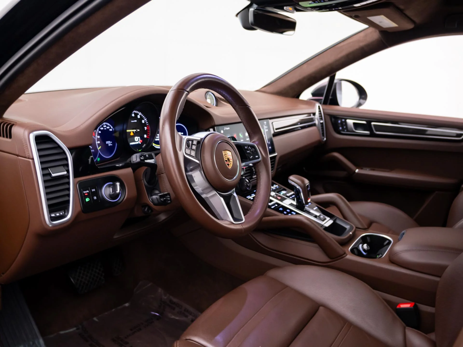 Used 2023 Black Porsche Platinum Edition image 4