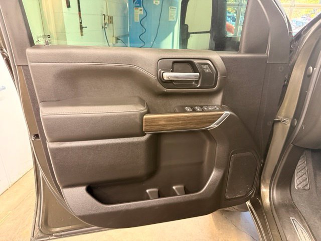 Used 2022 GREENSTONE METALLIC Chevrolet LT image 8