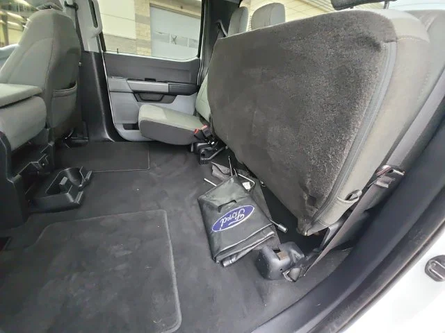 Certified Used 2023 Oxford White Ford XLT image 29