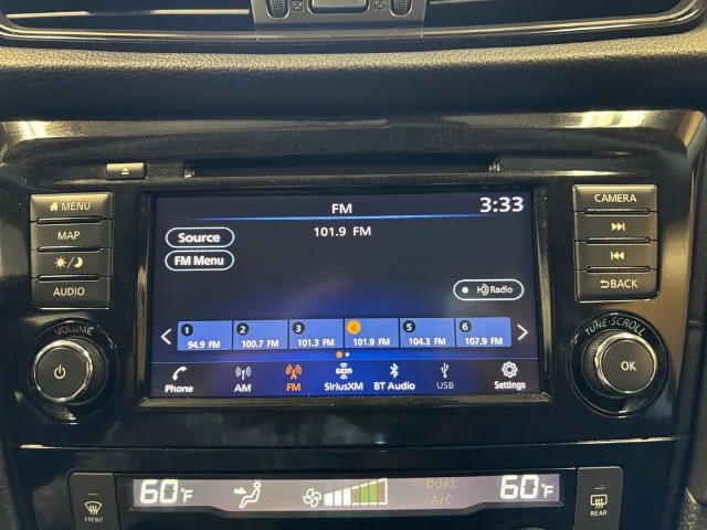 Used 2020 Red Nissan SV image 19