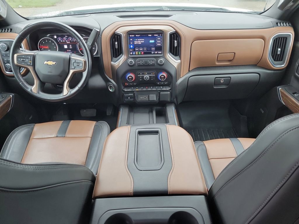 Certified Used 2022 Iridescent Pearl Tricoat Chevrolet High Country image 12