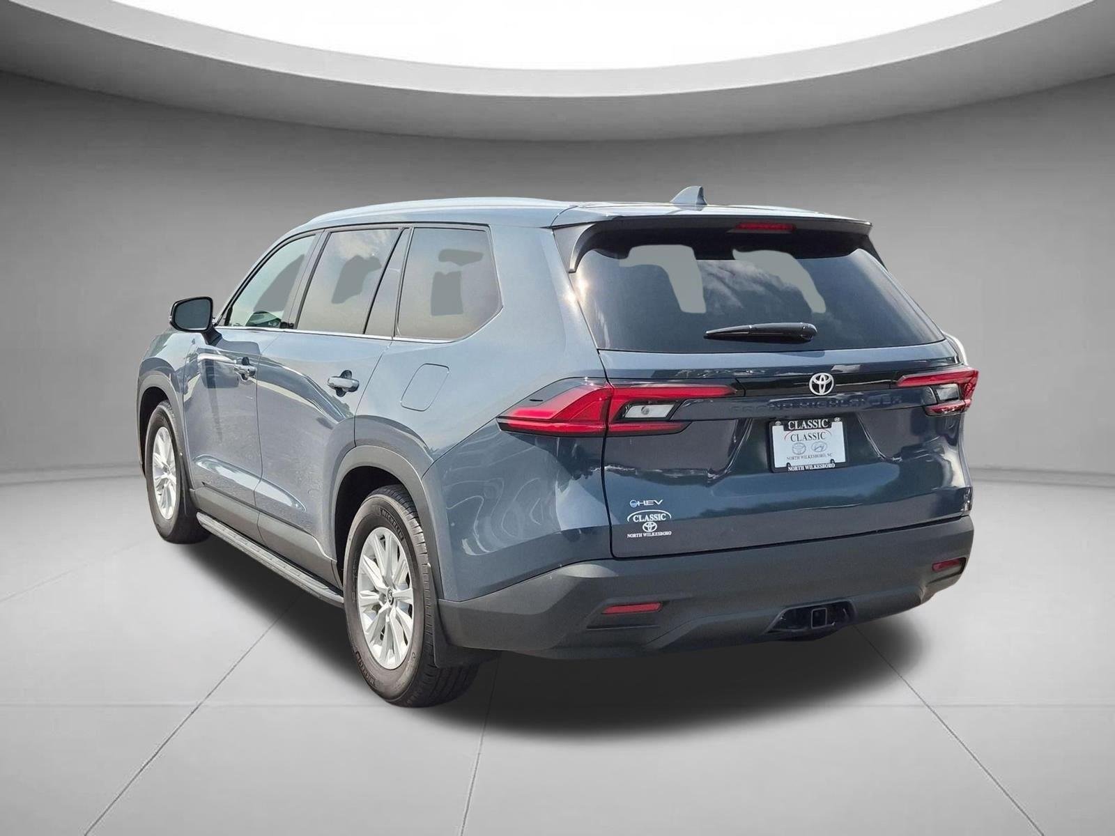 Used 2026 Storm Cloud Toyota Hybrid XLE image 3