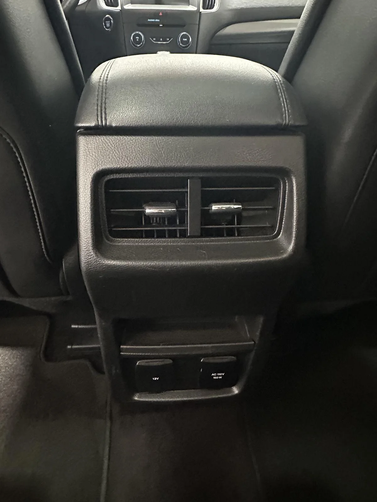 Used 2016 Oxford White Ford SEL image 24