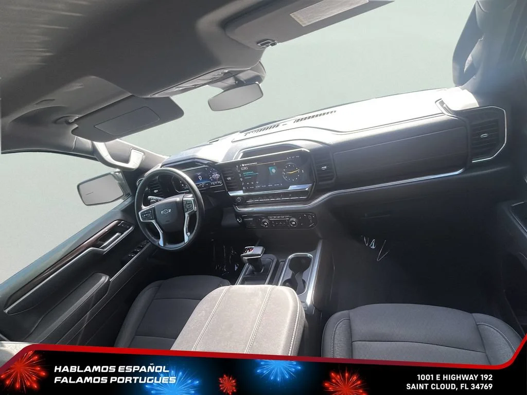 Used 2025 Sterling Gray Metallic Chevrolet RST image 30