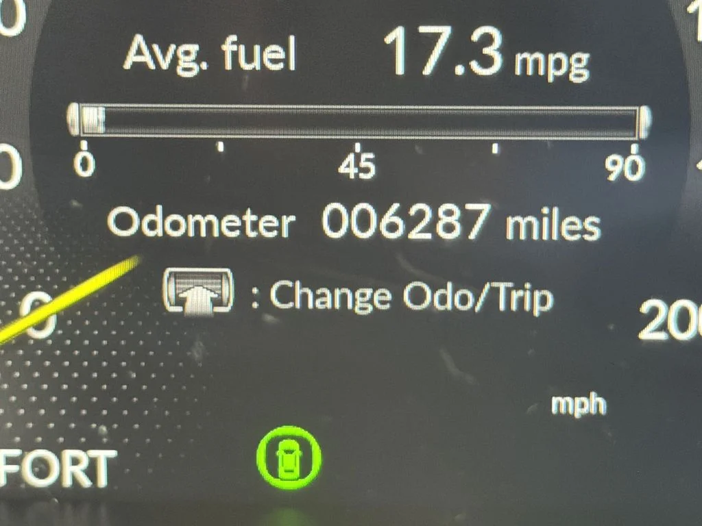 Used 2025 White Honda  image 18