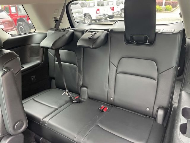 Used 2022 Scarlet Nissan SL image 15
