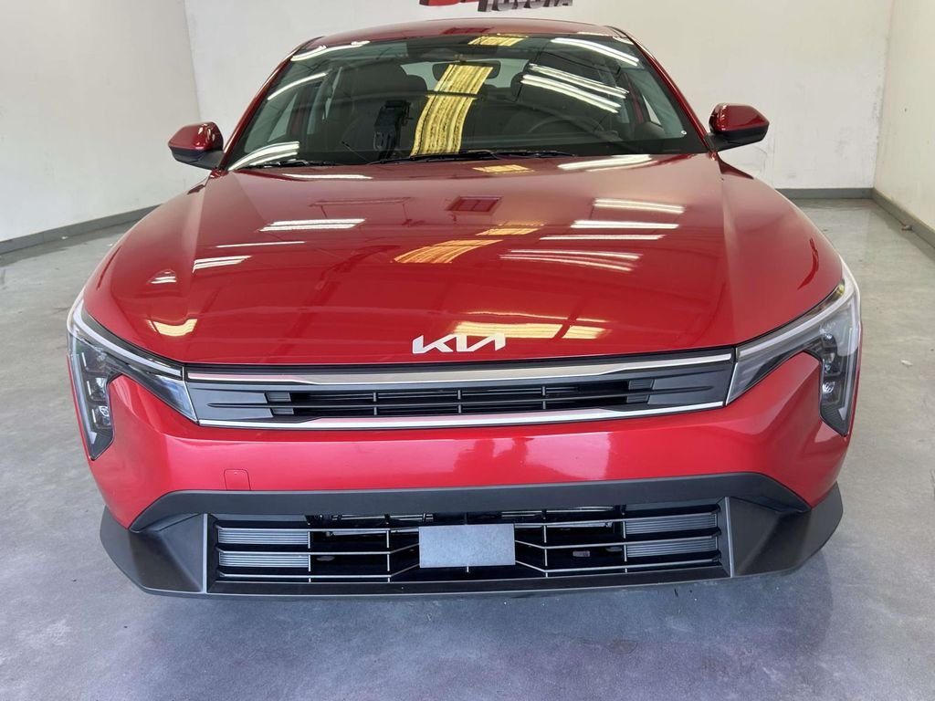 Used 2026 Red Kia LXS image 8