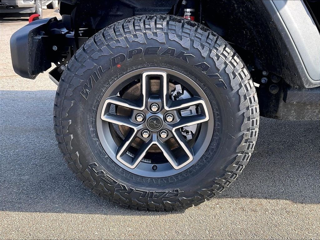 New 2026 Black Clearcoat Jeep Mojave image 7