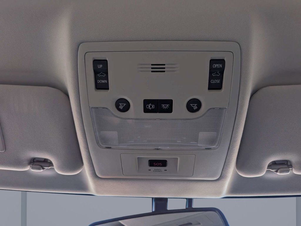 Used 2013 Silver Lexus 350 image 30