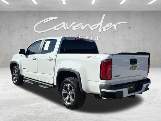 Used 2016 White Chevrolet Z71 image 15