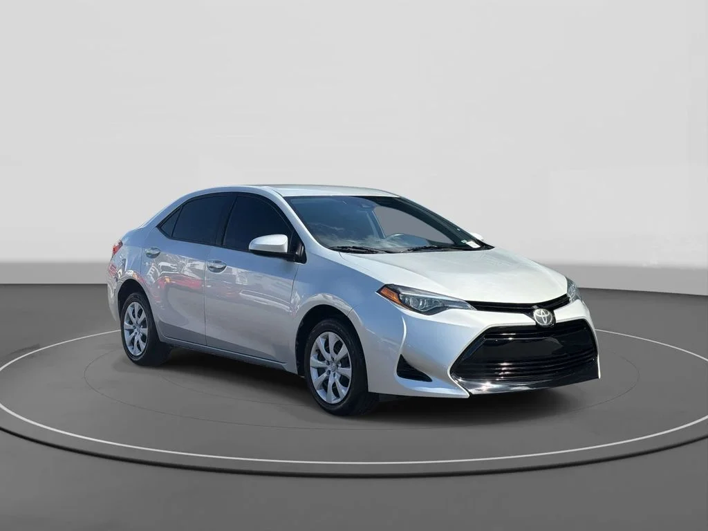 Used 2018 Toyota Corolla LE with VIN 5YFBURHE9JP829366 for sale in Redondo Beach, CA