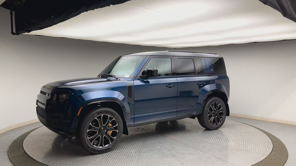 New 2026 Sargasso Blue Land Rover OCTA image 6