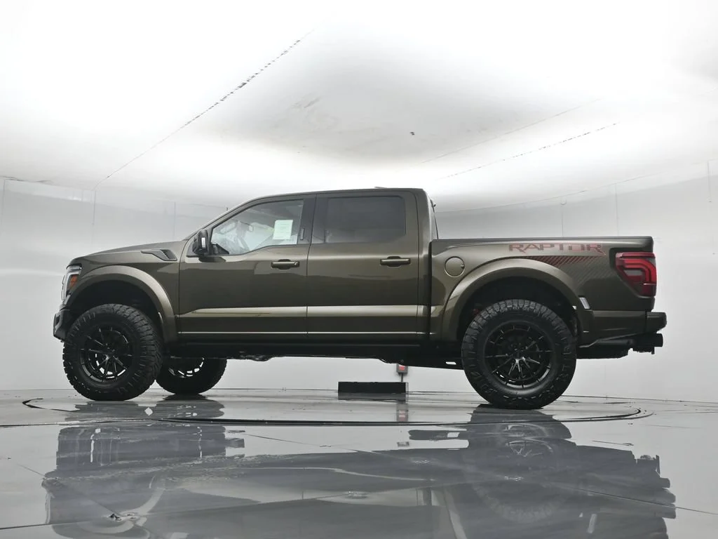New 2026 Shelter Green Ford Raptor image 55