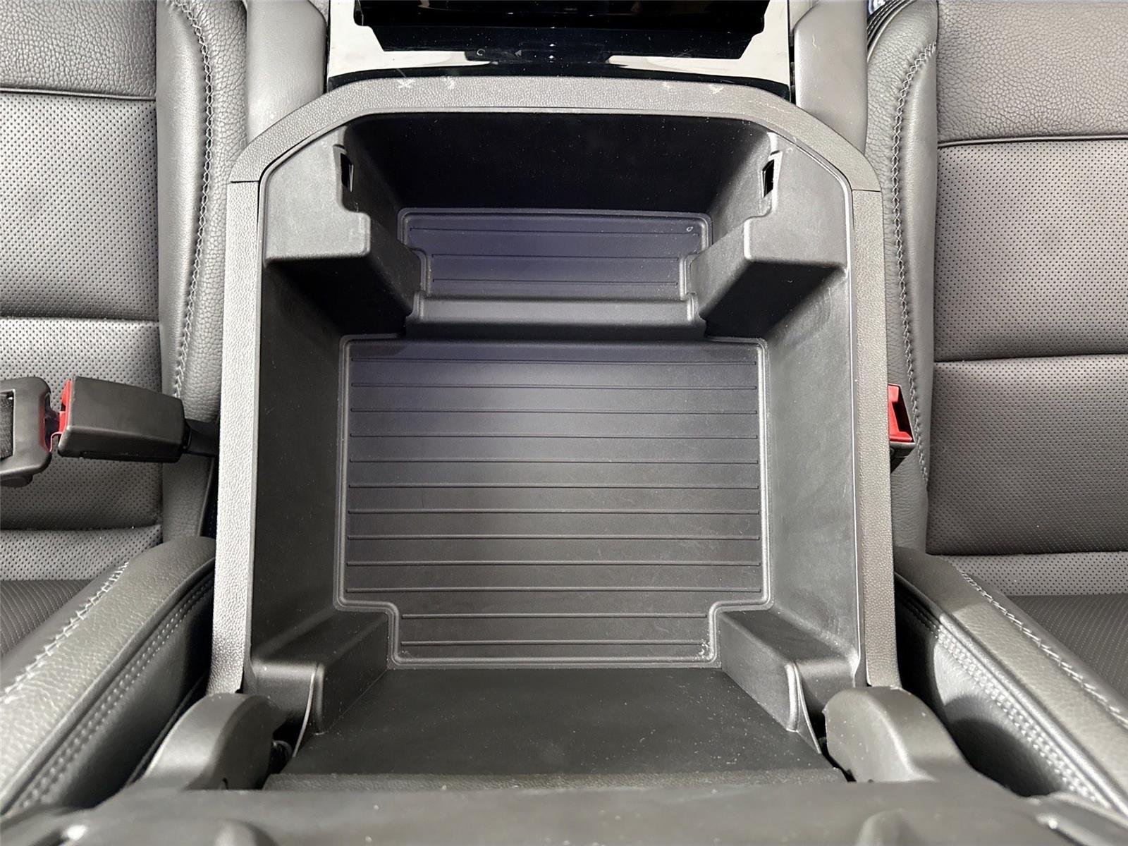 Used 2025 Onyx Black GMC Denali image 35