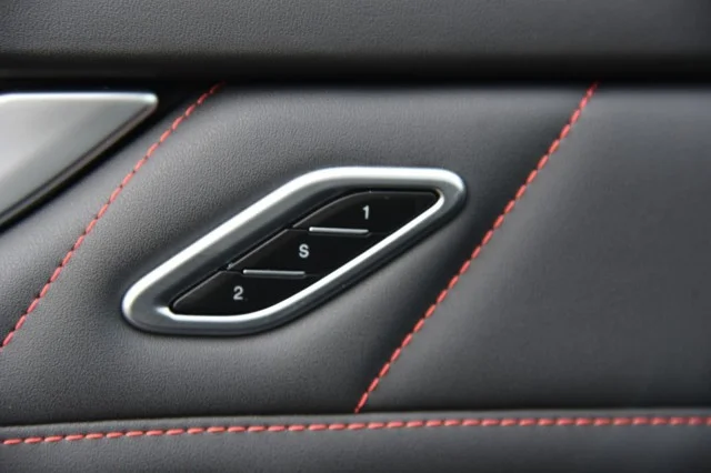 Used 2024 Nero Assoluto Metallic Maserati GT Ultima AWD ~ NERO/NERO ~ CPO ELEGIBLE image 12