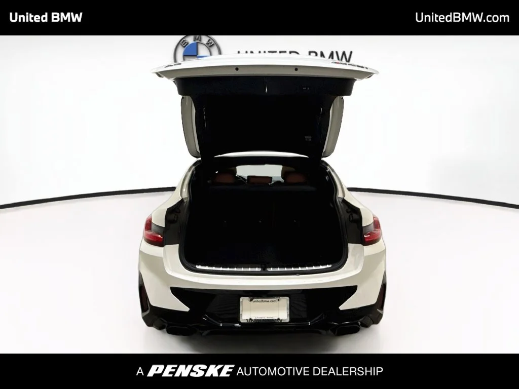 Used 2023 Alpine White BMW M40i image 21