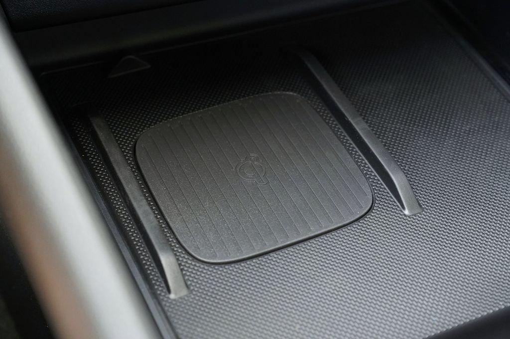 New 2026 Abyss Black Hyundai SEL image 44