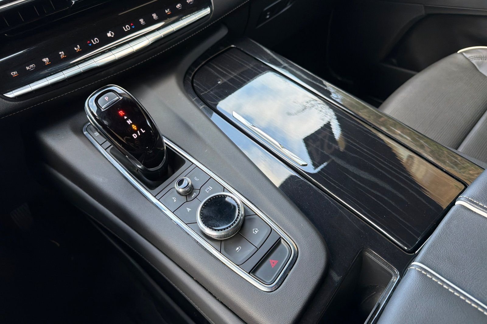 Used 2024 White Cadillac Sport image 20