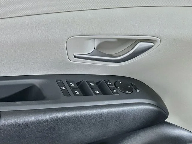 New 2026 Hyundai TUCSON SE