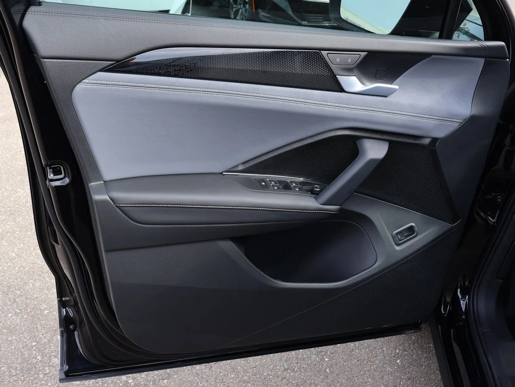 New 2026 Black Volkswagen 2.0T SE image 38