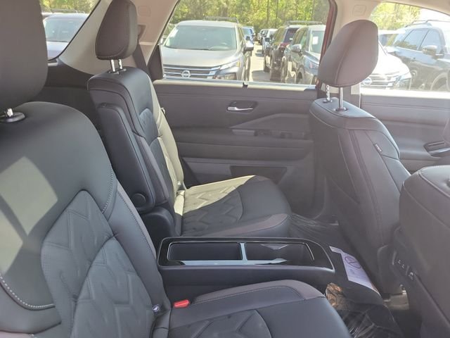 New 2026 Nissan Pathfinder Platinum